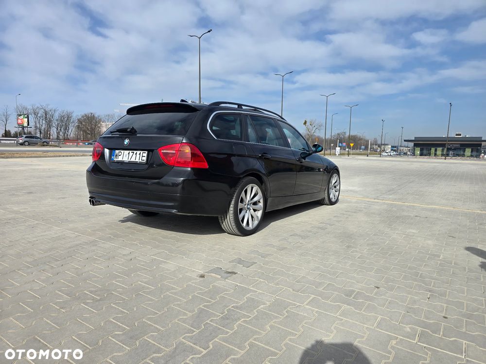 BMW Seria 3 330xd - 13