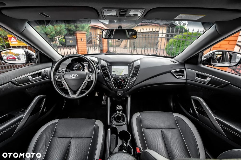 Hyundai Veloster 1.6 Turbo Matt Finish - 21