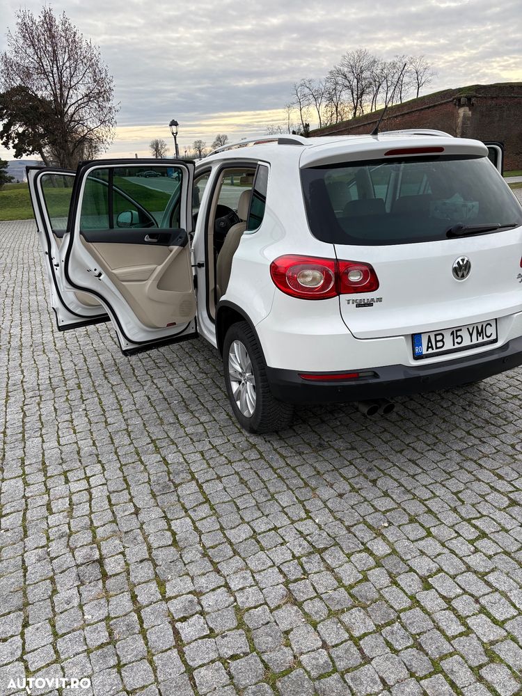Volkswagen Tiguan - 4