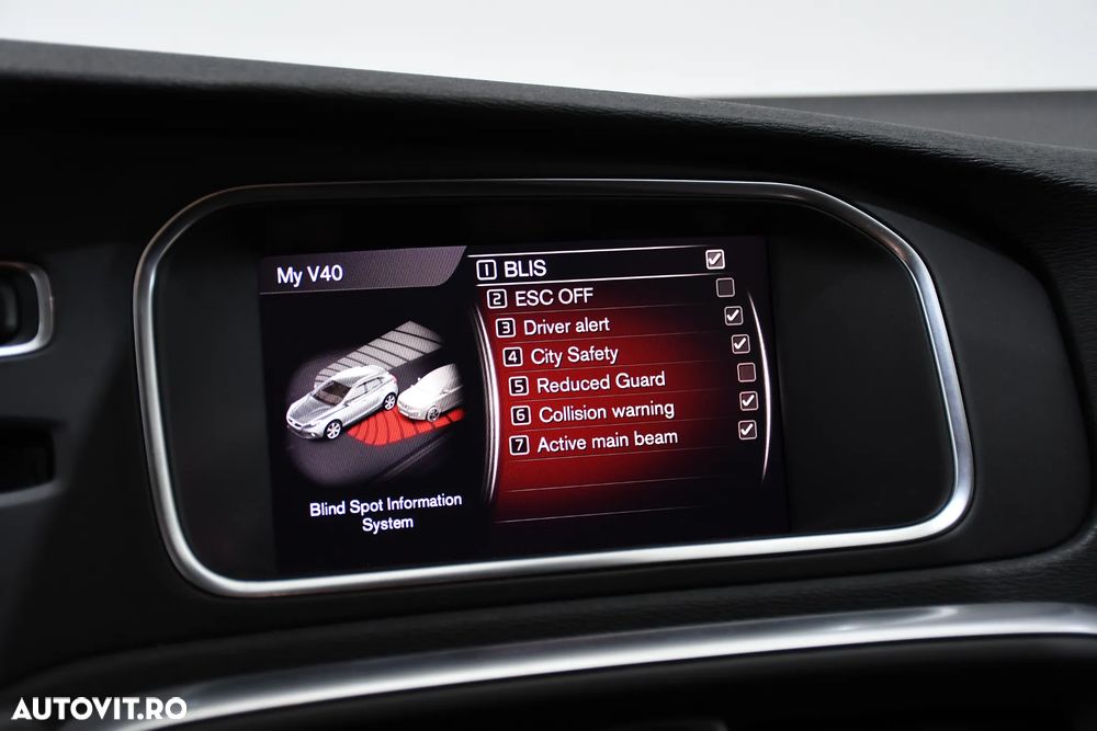 Volvo V40 - 18