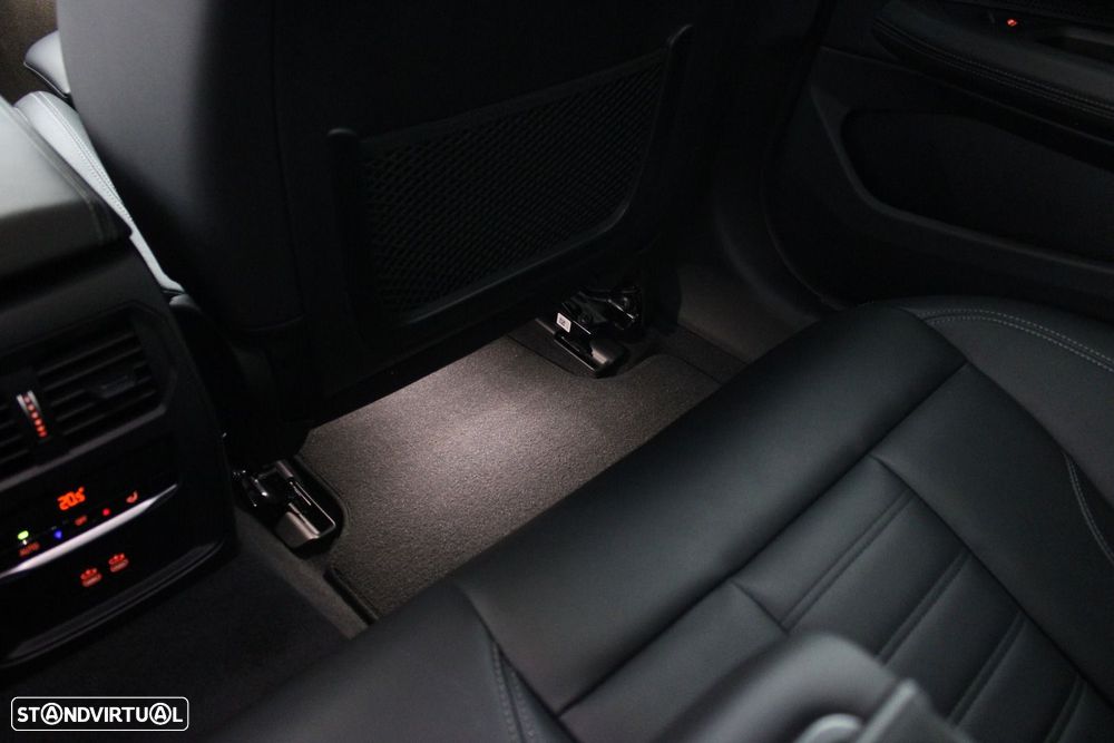 BMW i4 eDrive40 - 50