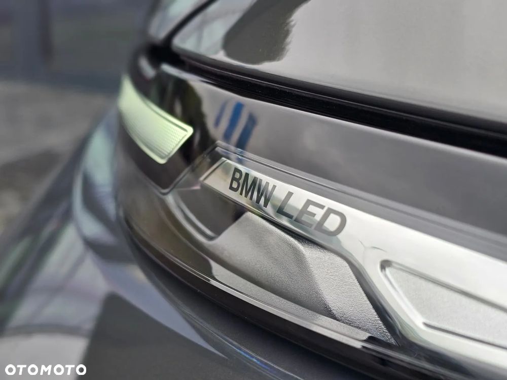 BMW X7 - 16