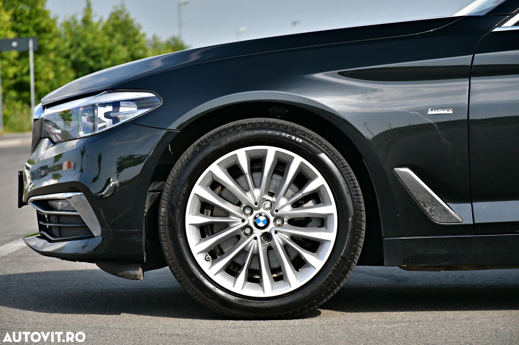 BMW Seria 5 520d Aut. Luxury Line - 14