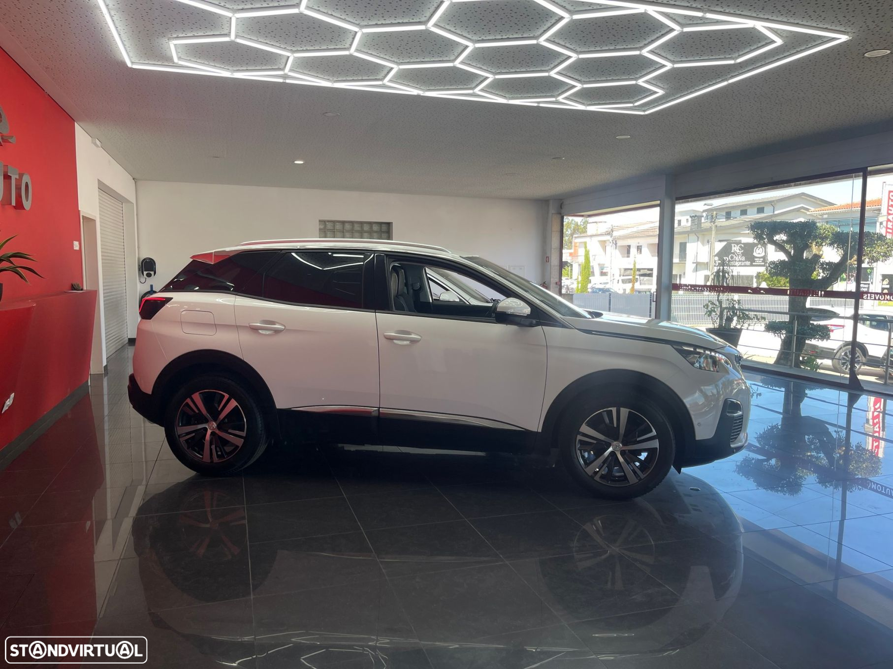 Peugeot 3008 1.5 BlueHDi Allure Pack EAT8 - 15