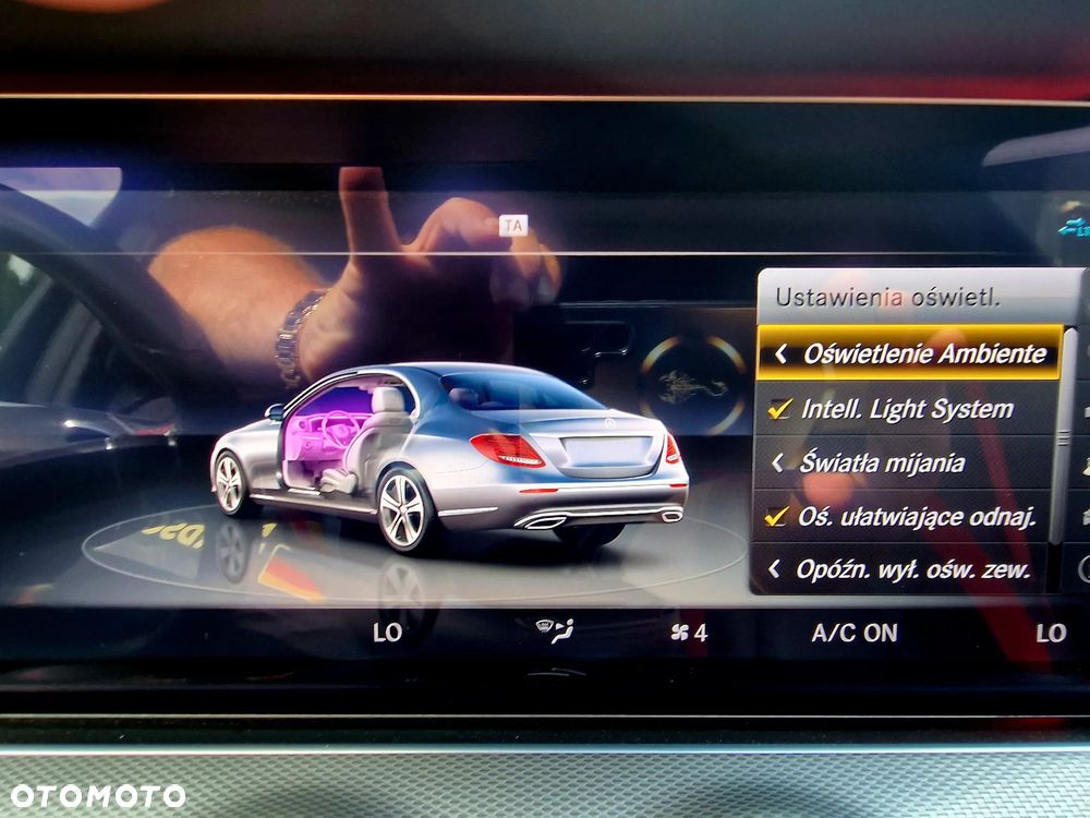 Mercedes-Benz Klasa E 43 AMG 4Matic 9G-TRONIC - 35