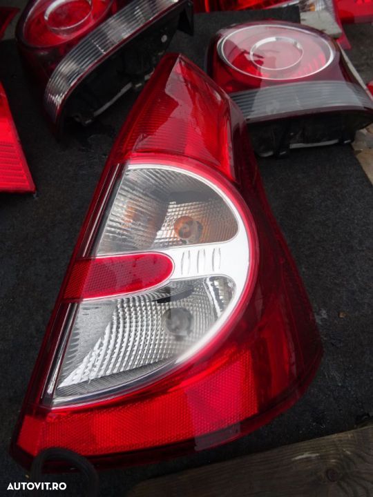 Stop dreapta Dacia Sandero din 2010 volan pe stanga - 1