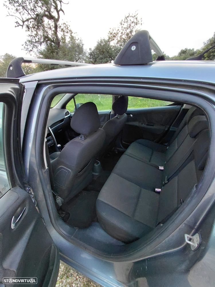 Peugeot 207 1.4 16V Trendy - 7