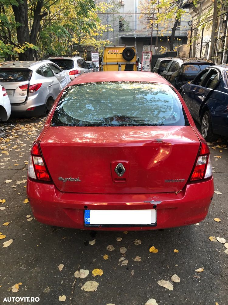 Dezmembrez Renault Clio 2007 1,4 benzina rosu OV727 - 4