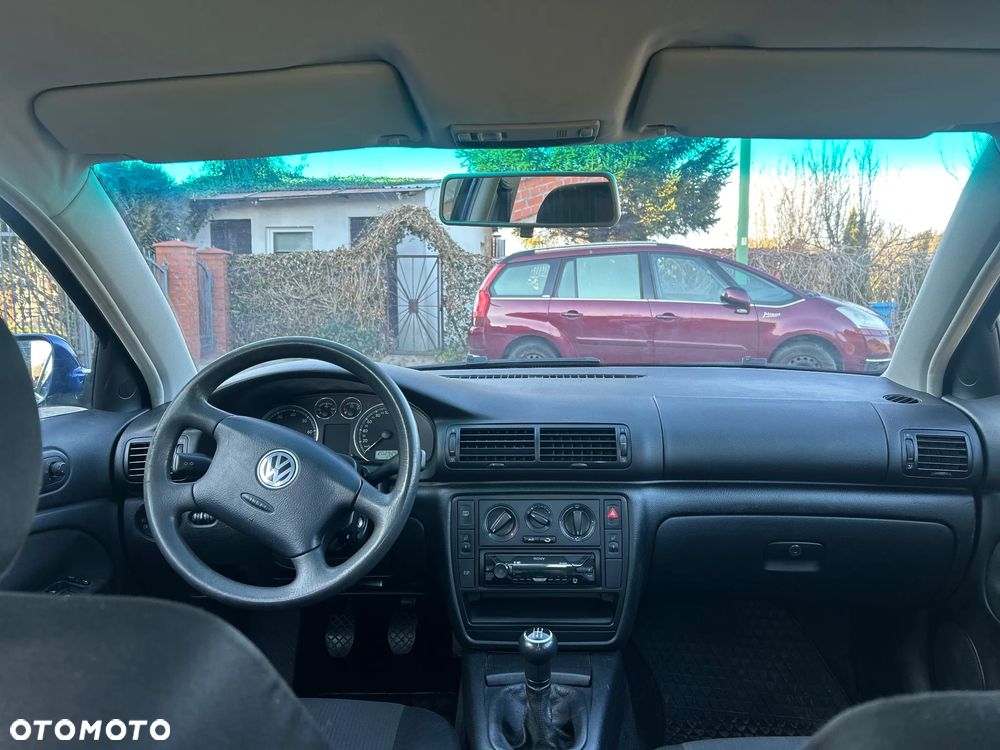 Volkswagen Passat - 9