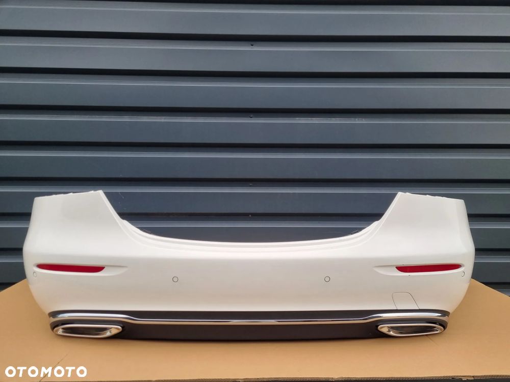 MERCEDES E KLASA W213 LIFT SEDAN 2020- Zderzak tył oryginał MD001 - 1