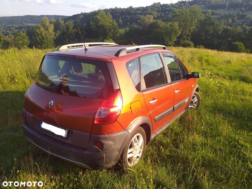 Renault Scenic 1.9 dCi FAP Conquest - 4