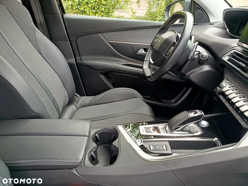 Peugeot 3008 225 e-EAT8 Allure - 14