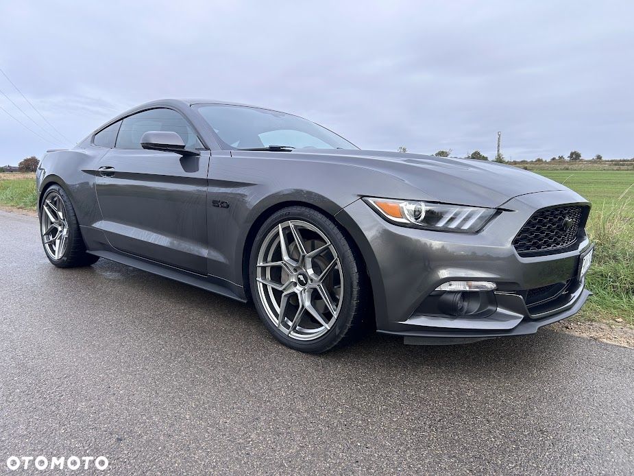 Ford Mustang 5.0 V8 GT - 10