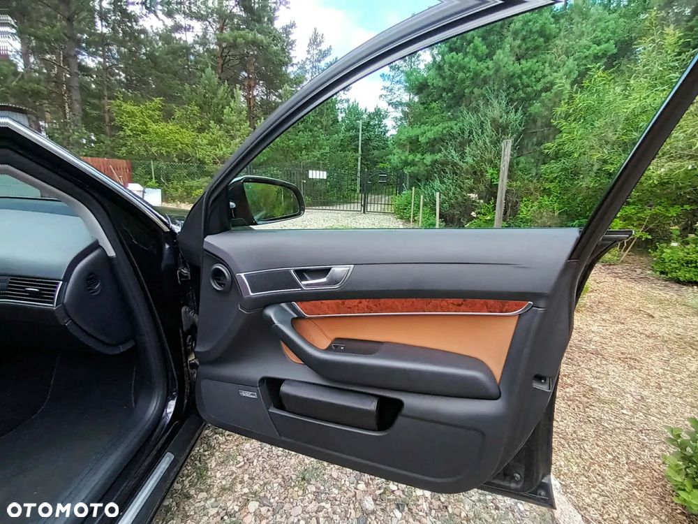 Audi A6 Avant 3.2 FSI Quattro Tiptronic - 12