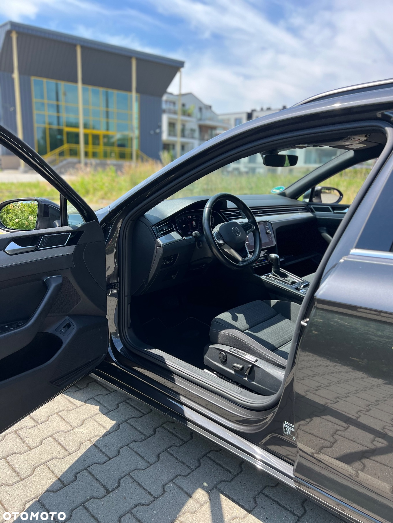 Volkswagen Passat 2.0 TDI Elegance DSG - 21
