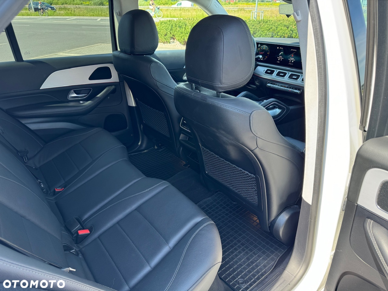 Mercedes-Benz GLE 300 d 4-Matic - 13
