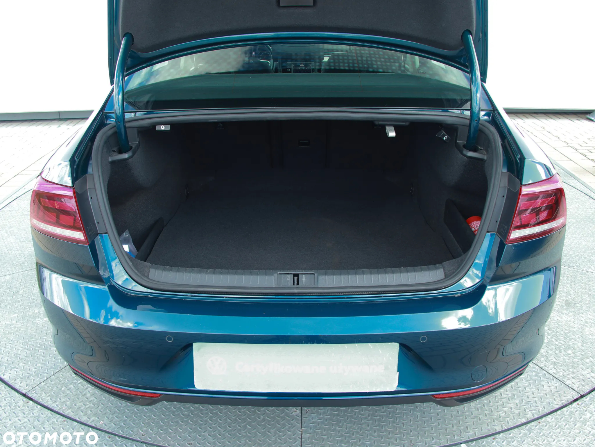 Volkswagen Passat 1.5 TSI EVO Business - 9