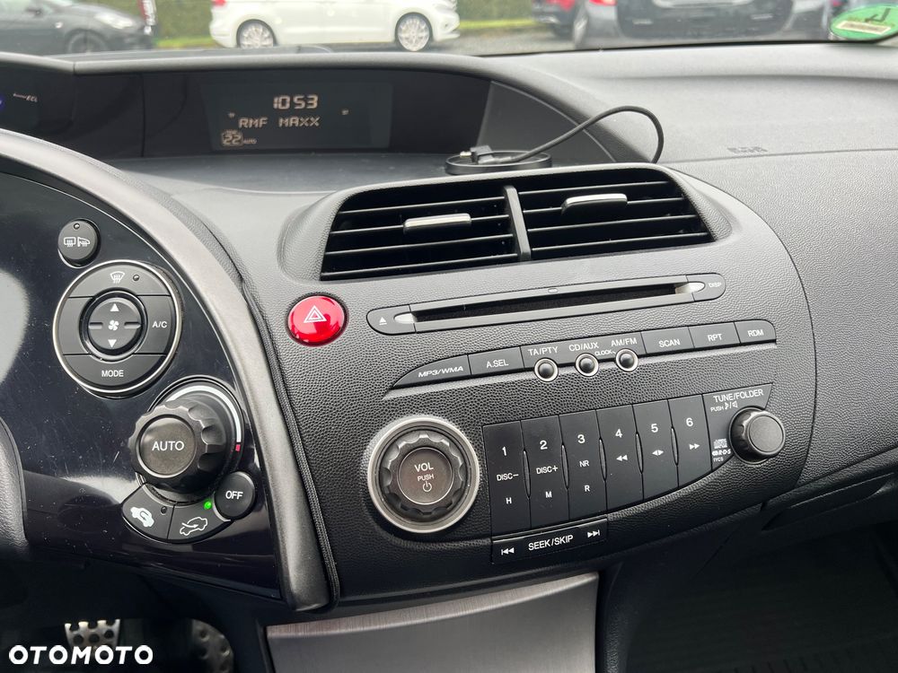 Honda Civic 1.8 Comfort - 18