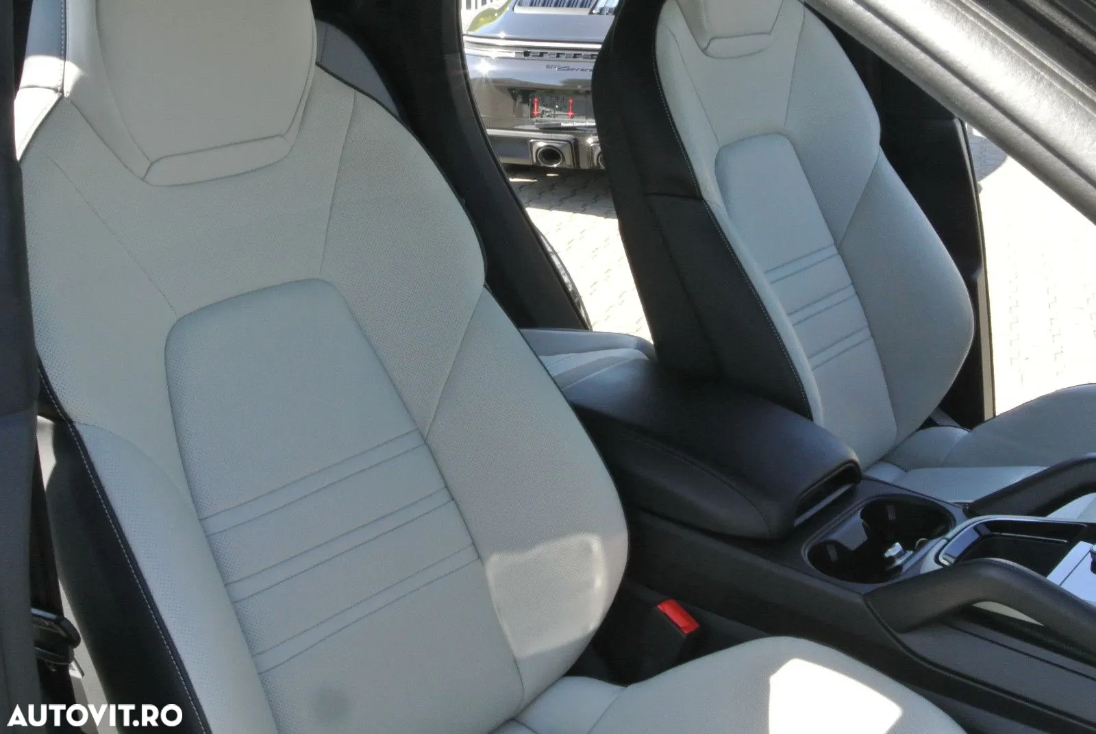 Porsche Cayenne Coupe GTS - 9