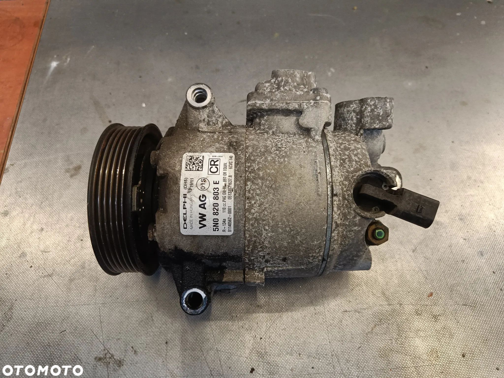 Sprężarka klimatyzacji Skoda Octavia Superb VW Golf Passat Seat Leon Audi kompresor 5N0820803E - 1