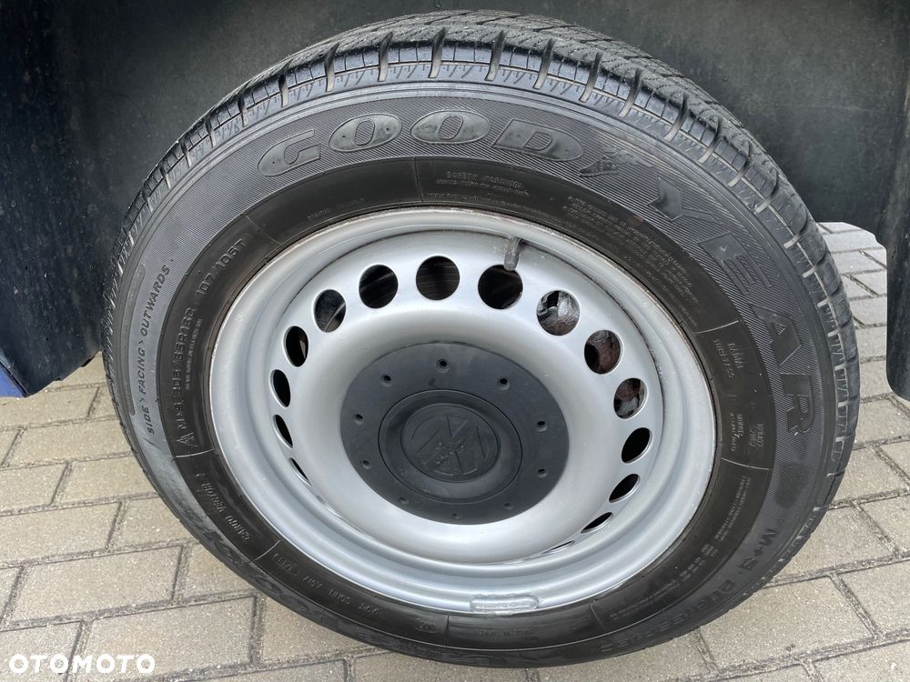 Volkswagen Transporter - 16