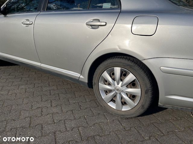 Toyota Avensis 2.0 D-4D Luna - 15