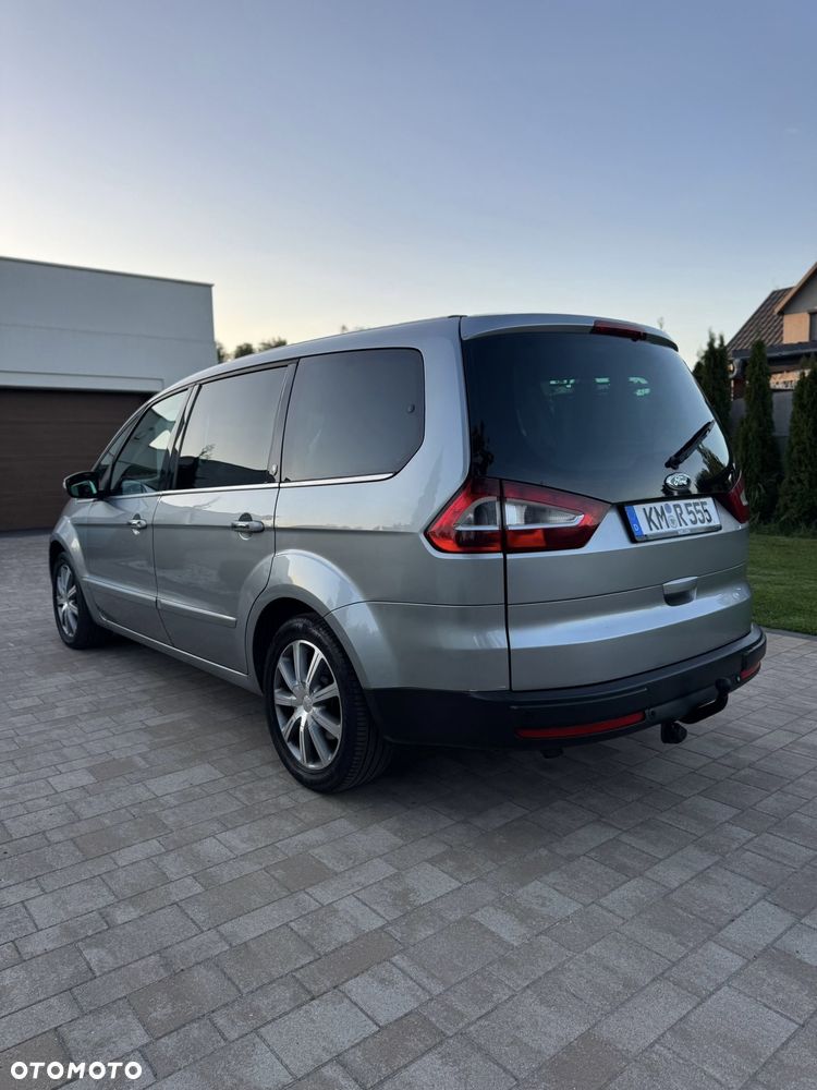 Ford Galaxy 2.0 TDCi DPF Ghia - 13