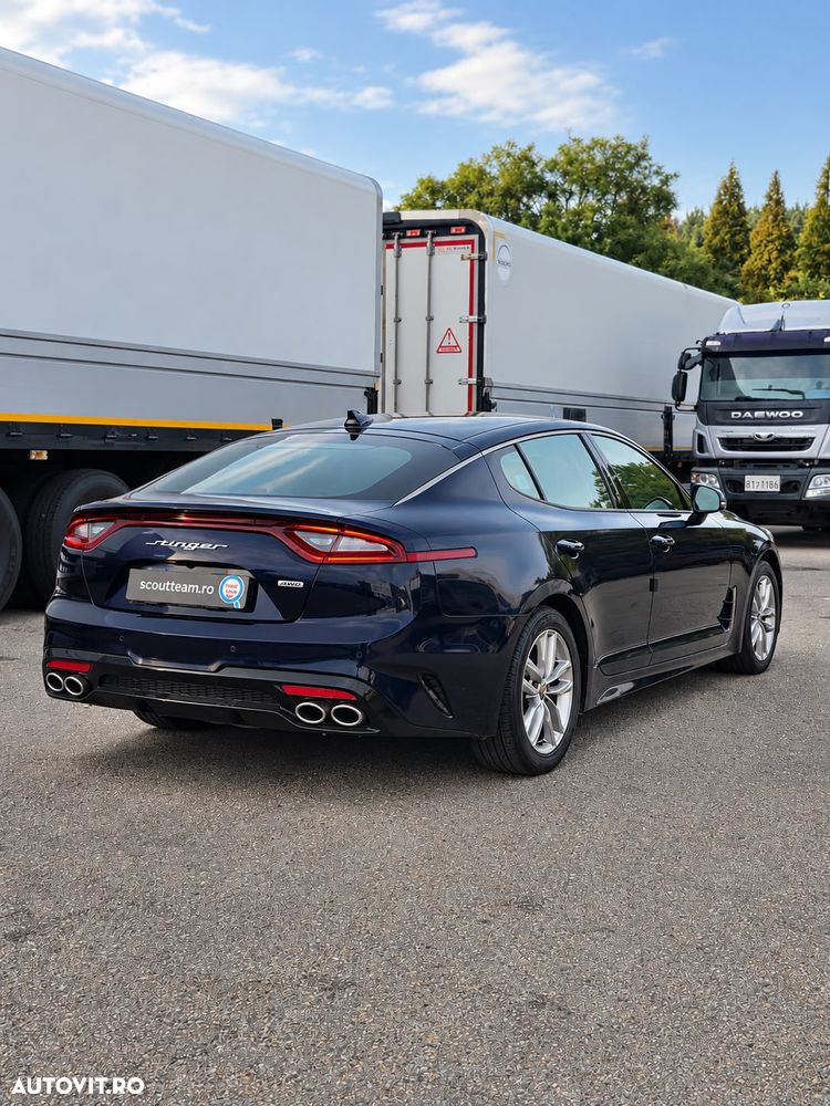 Kia Stinger - 7