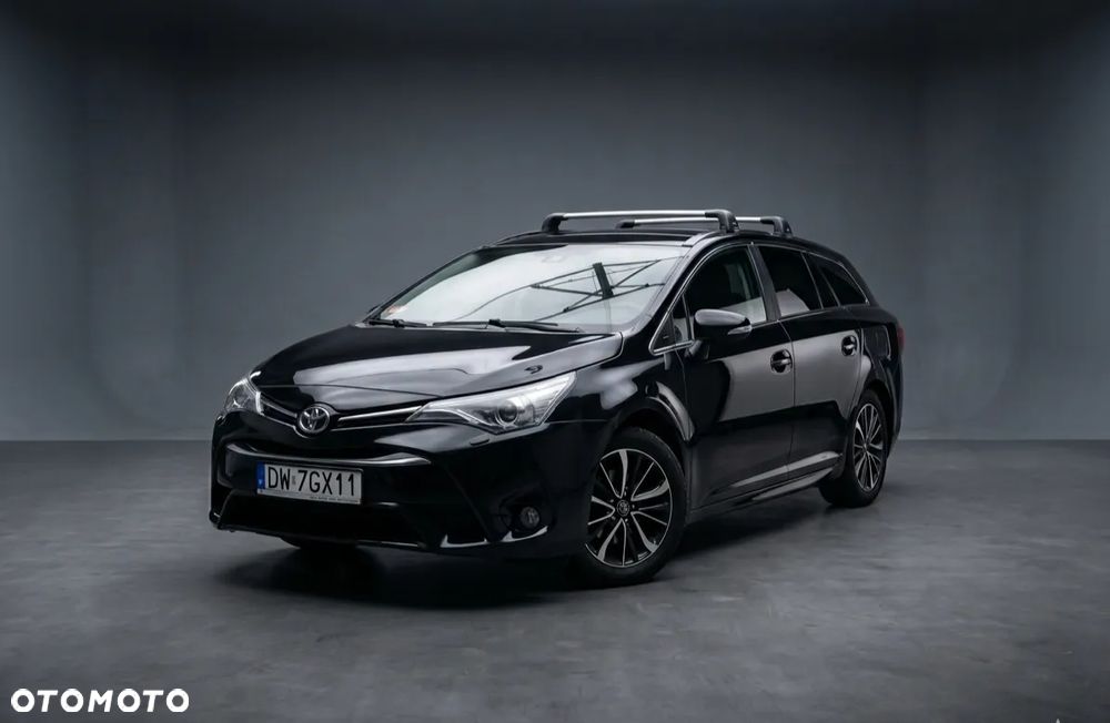 Toyota Avensis 1.8 Prestige - 1