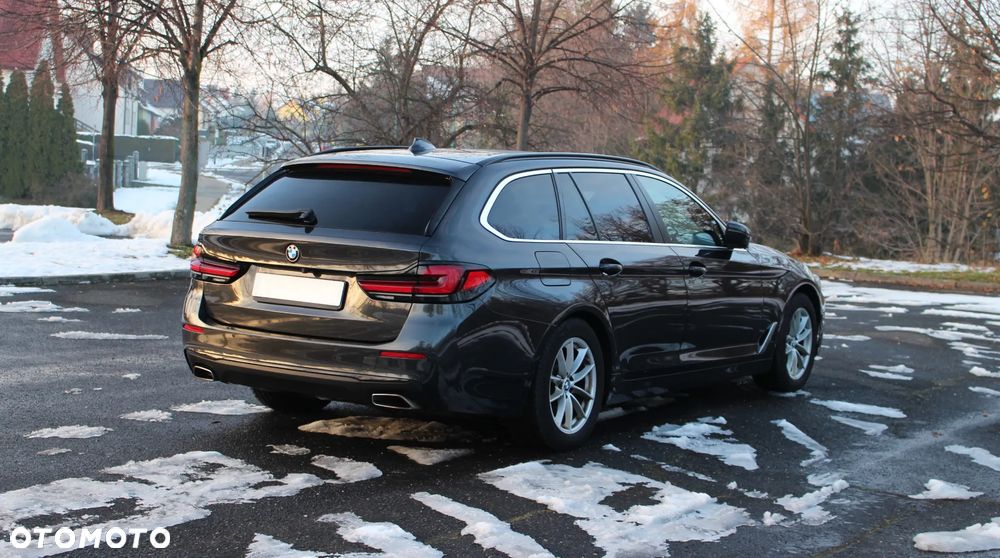 BMW Seria 5 520d Luxury Line sport - 13