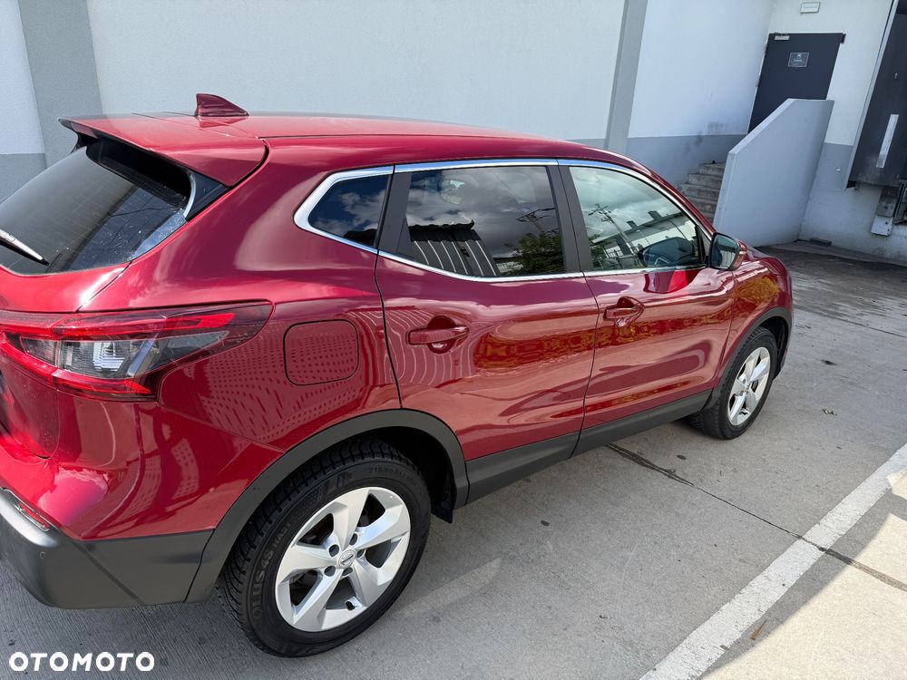 Nissan Qashqai - 25
