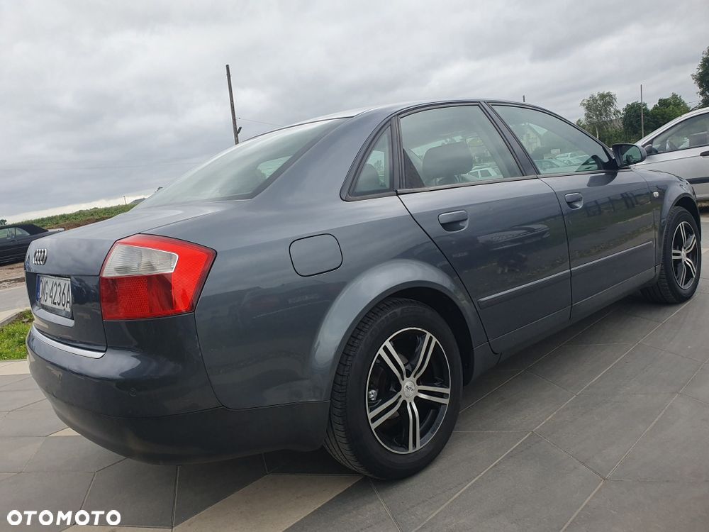 Audi A4 Limousine - 2