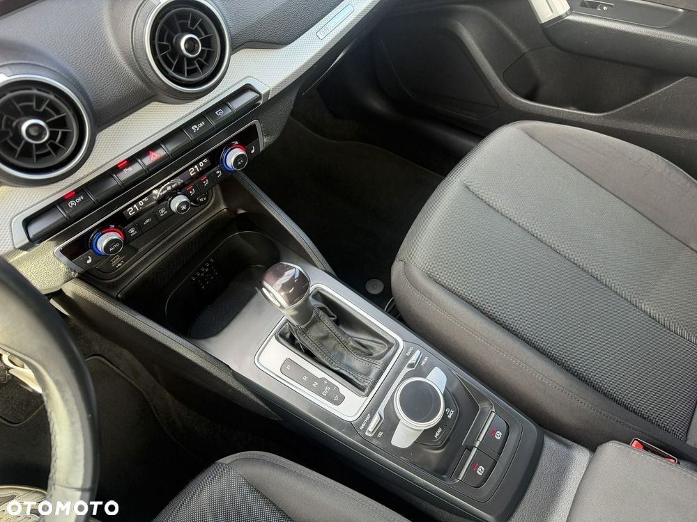 Audi Q2 35 TFSI S tronic - 32