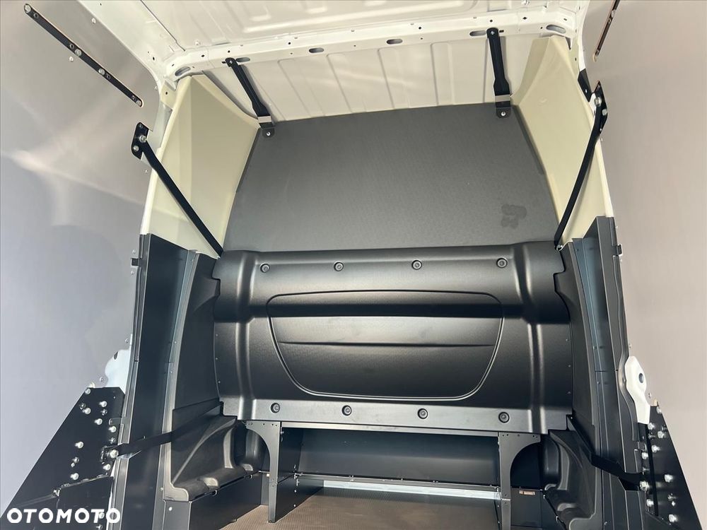 Renault master - 12