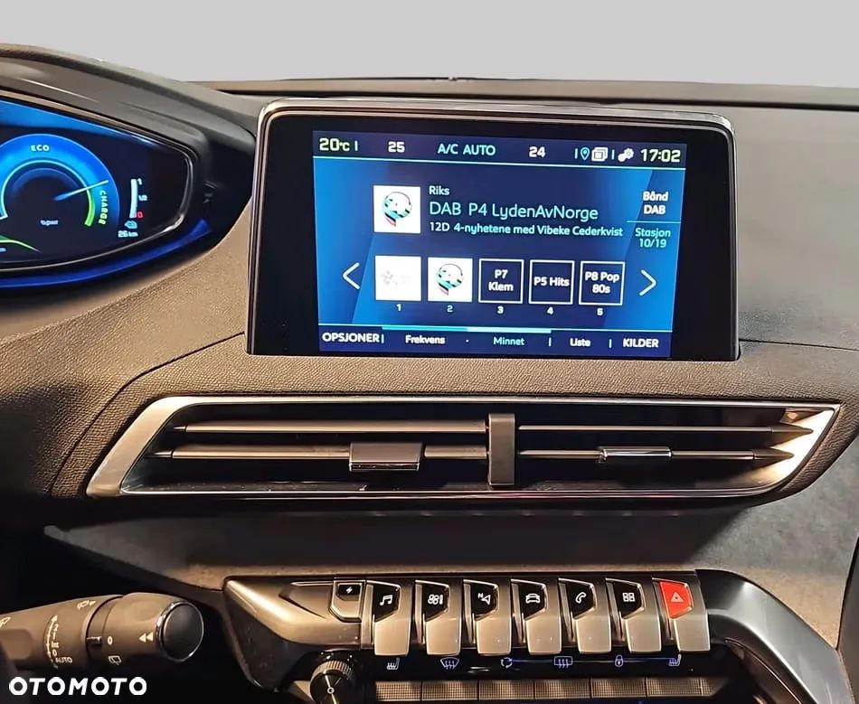 Peugeot 3008 1.6 PureTech HYbrid4 GT Line S&S EAT8 - 12