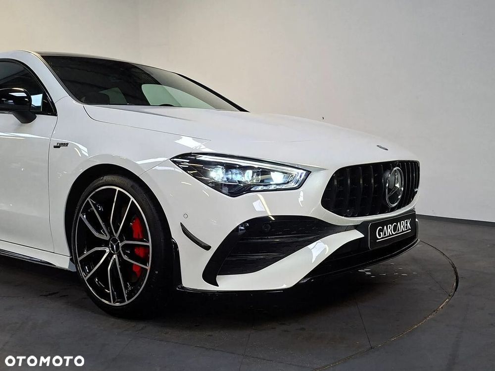 Mercedes-Benz CLA - 4