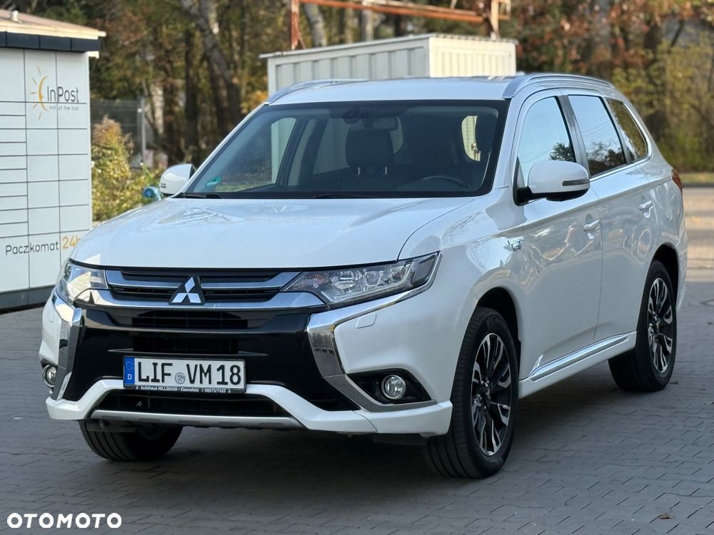 Mitsubishi Outlander PHEV Instyle NAVI + - 3