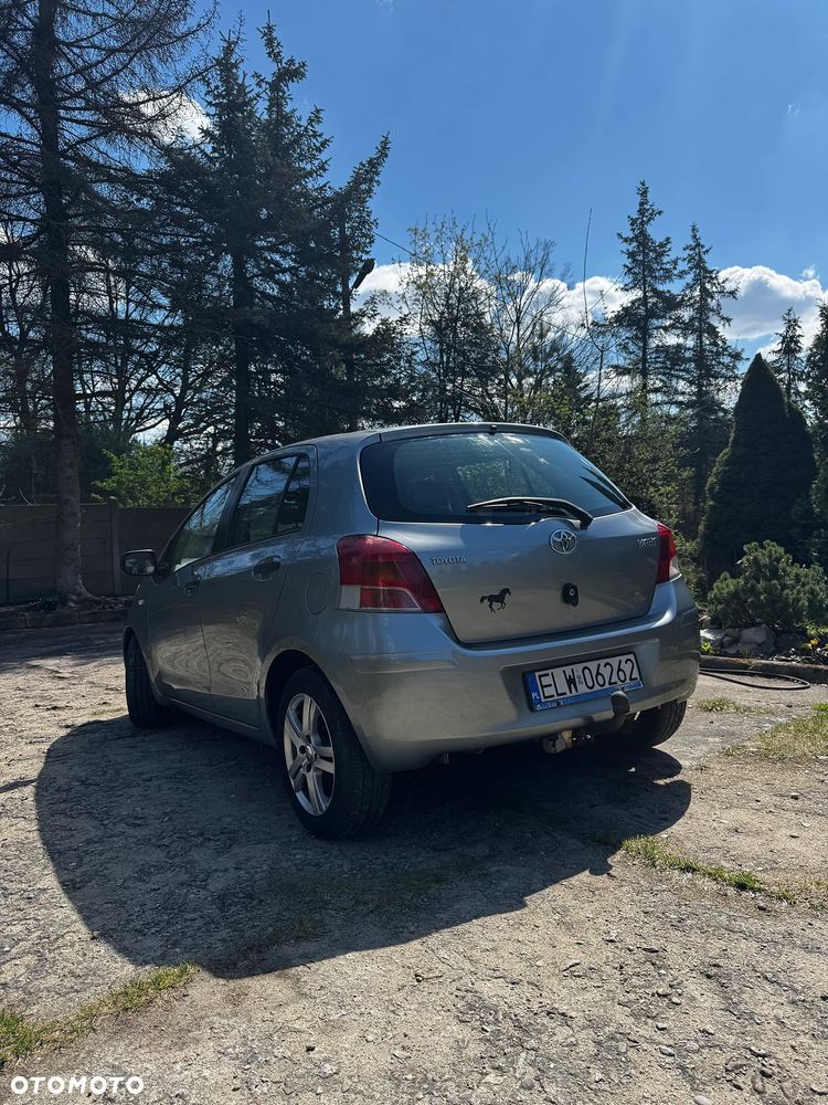 Toyota Yaris - 13
