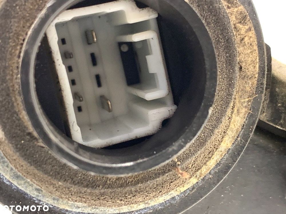 ZAMEK DRZWI PRAWY TYŁ  TOYOTA LAND CRUISER PRADO (_J12_) 2002 - 2010 3.0 D-4D (KDJ120, KDJ125, - 4