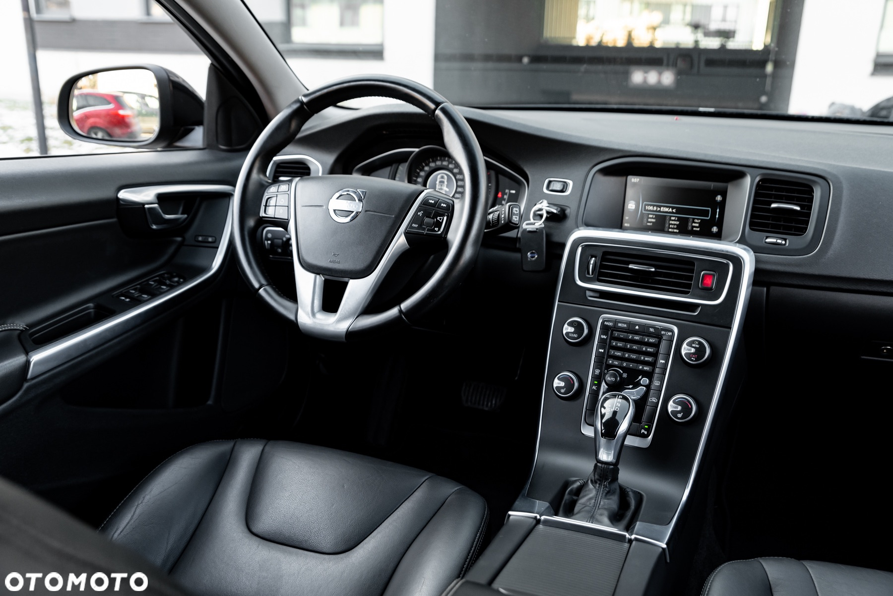 Volvo V60 D4 AWD Geartronic Momentum - 23