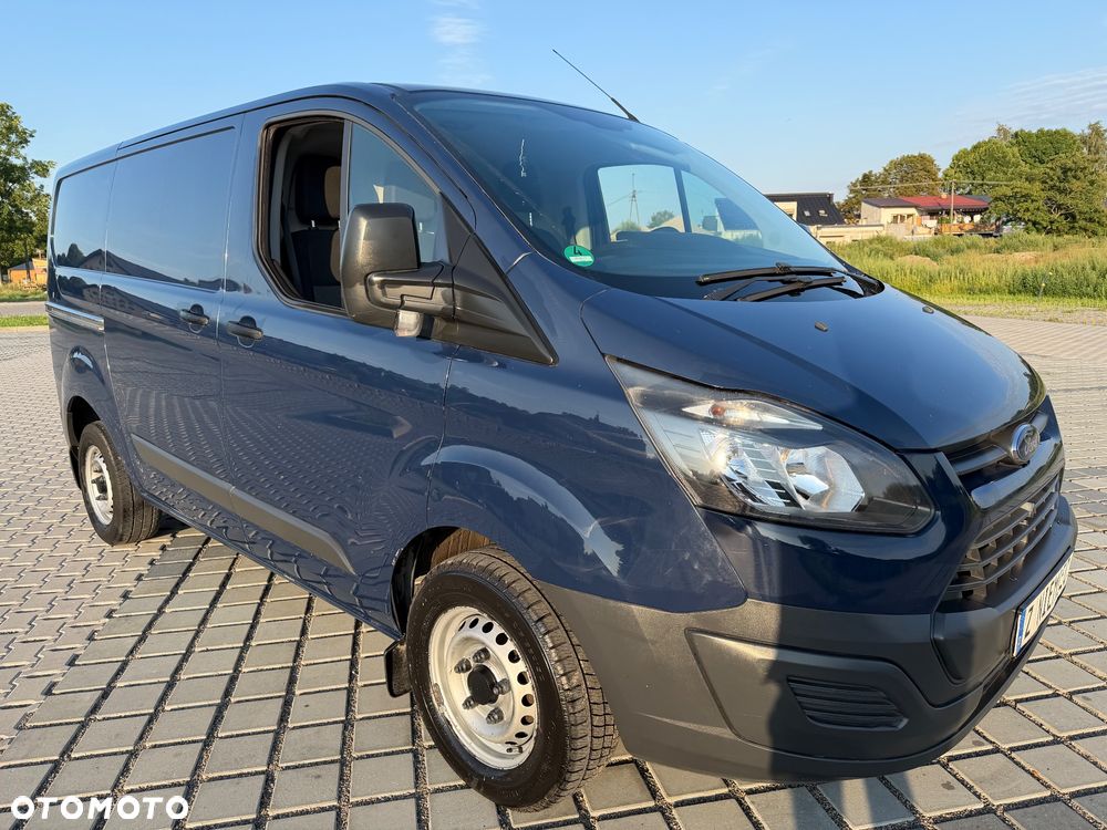 Ford TRANSIT CUSTOM - 3