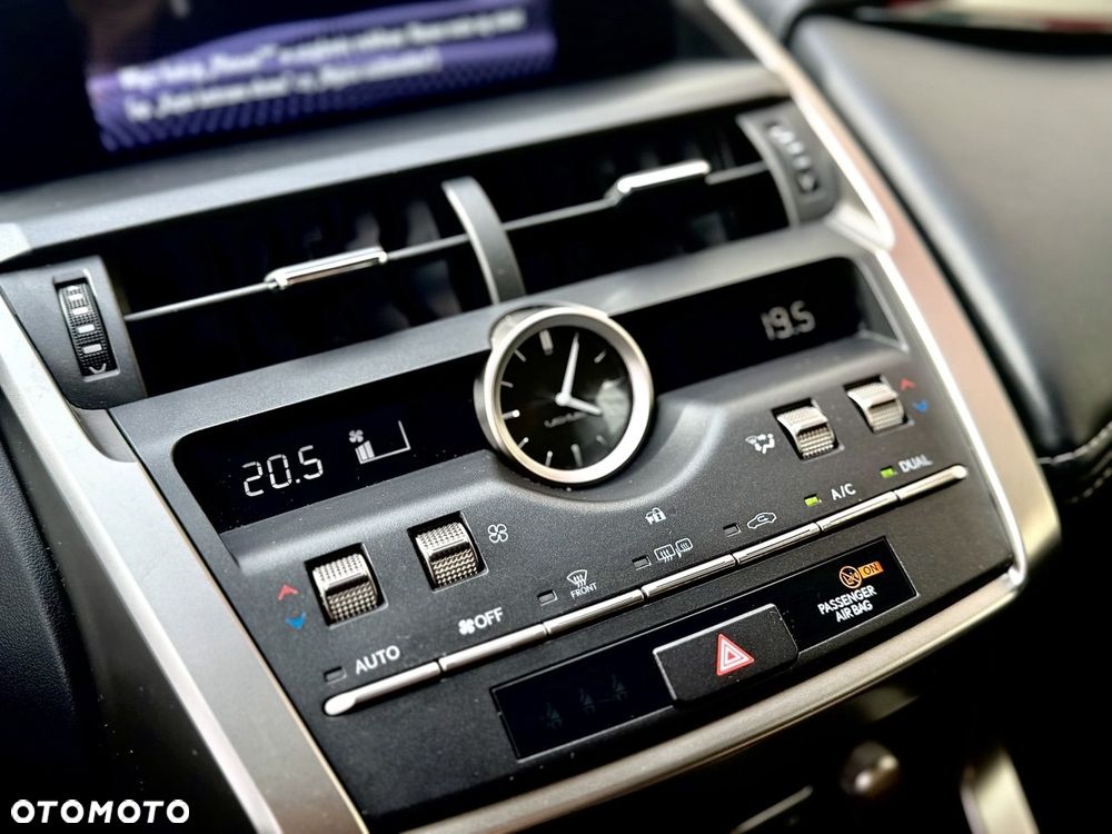 Lexus NX 300 Business Edition AWD - 9