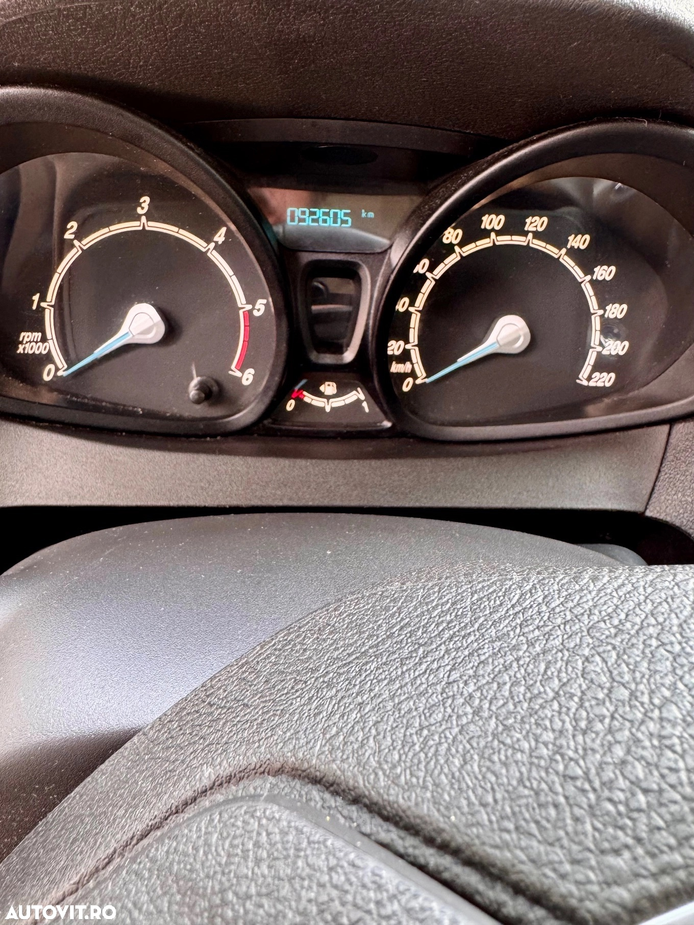 Ford TRANSIT COURIER - 11