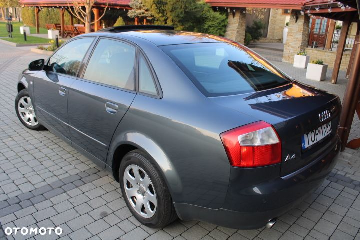 Audi A4 Limousine - 28