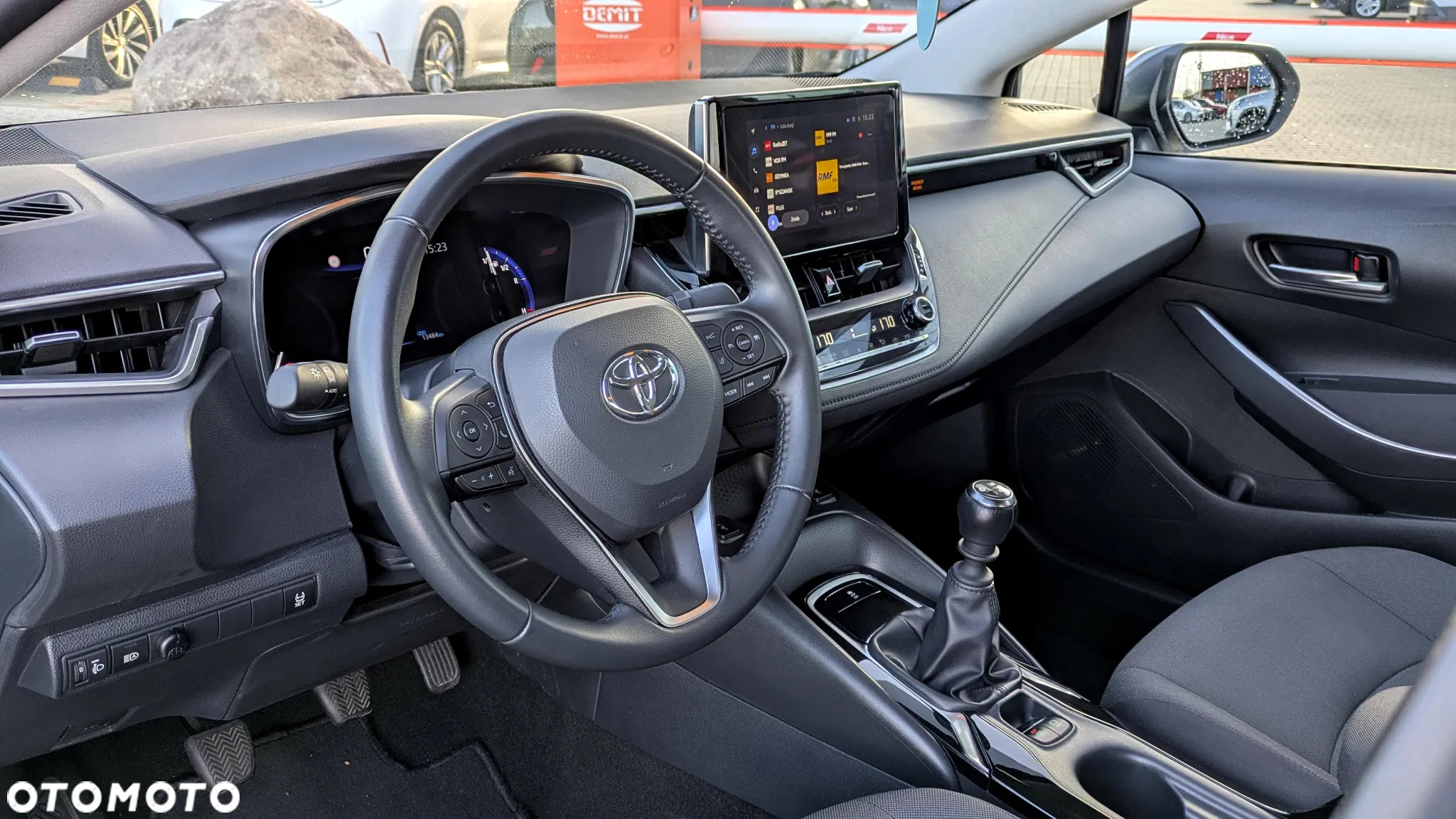 Toyota Corolla 1.5 Comfort - 6