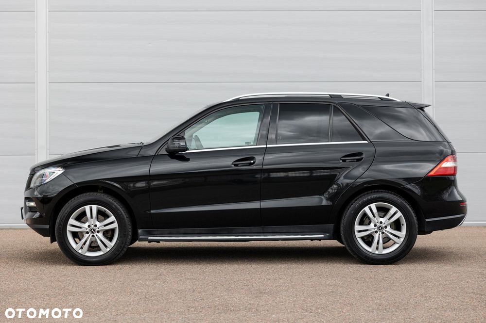 Mercedes-Benz ML - 23