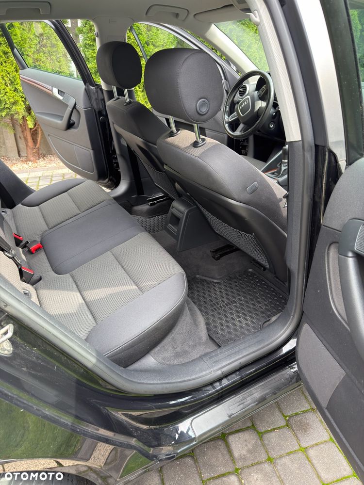 Audi A3 Sportback 2.0 TDI DPF Ambiente - 10