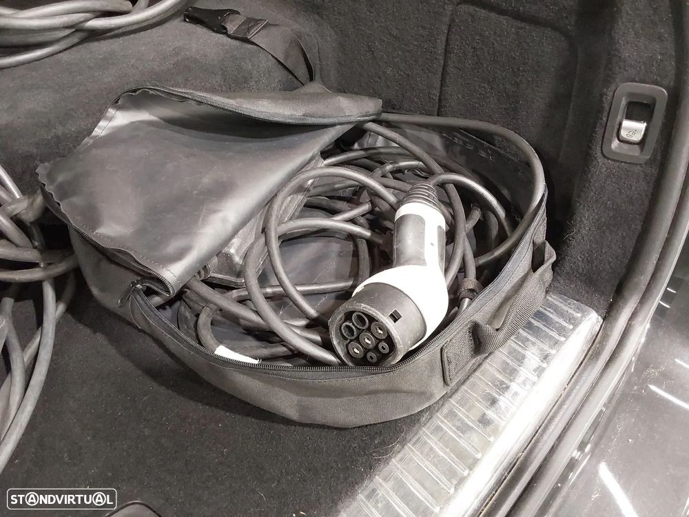 Mercedes-Benz C 300 de AMG Line - 11