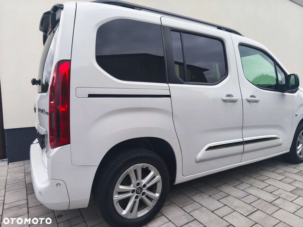 Toyota Proace City Verso 1.2 Turbo L1 Team Deutschland - 3