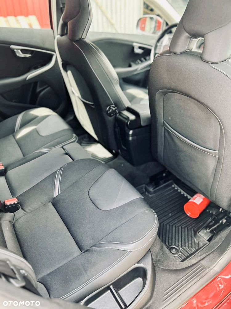 Volvo V40 D2 Geartronic Momentum - 18